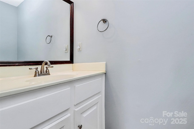 3304 Chilham Pl, Charlotte, NC 28226 - bathroom featuring vanity
