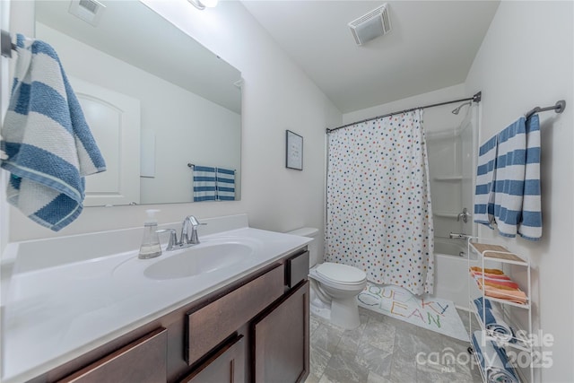4113 Bent Green Ln, Monroe, NC 28112 - bathroom featuring vanity and shower / bath combo with shower curtain