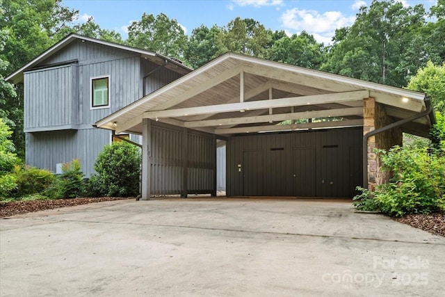 307 E Allenton St, Mount Gilead, NC 27306 - view of front facade with concrete driveway and a detached carport