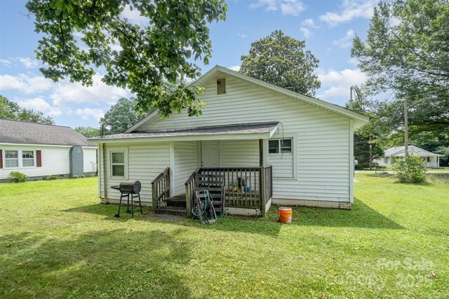 201 Oakland Dr, Lowell, NC 28098 - photo 23