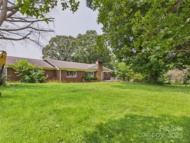 61 23rd St NW, Hickory, NC 28601 - view of grassy yard
