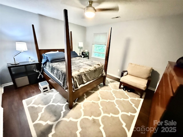 6007 Crosswood Ct, Charlotte, NC 28215 - bedroom with wood finished floors and a ceiling fan