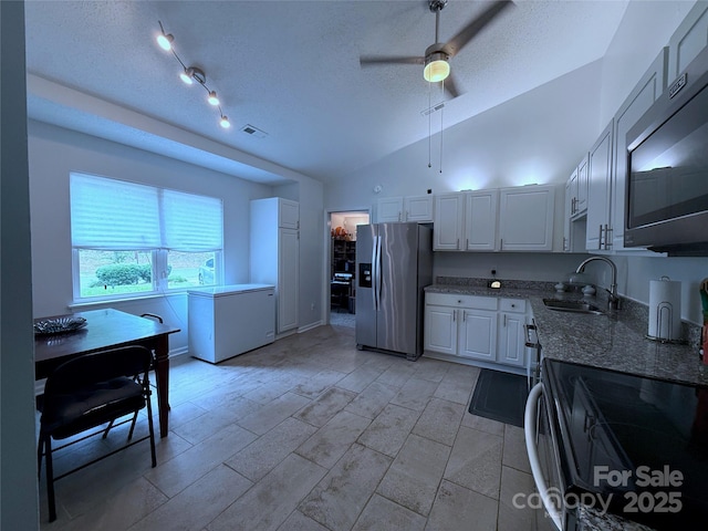 6007 Crosswood Ct, Charlotte, NC 28215 - photo 7