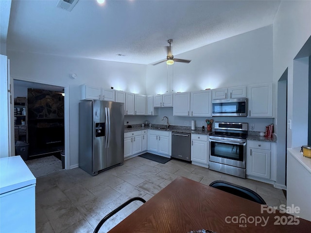 6007 Crosswood Ct, Charlotte, NC 28215 - photo 8