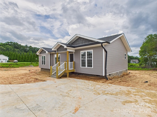 3016 Icard Rhodhiss Rd, Connelly Springs, NC 28612 - manufactured / mobile home featuring crawl space and concrete driveway
