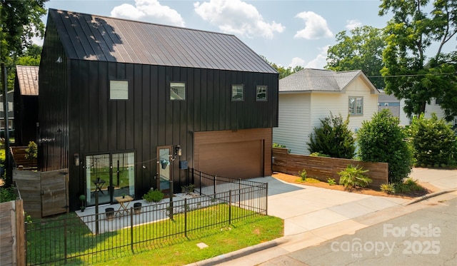 2107 W Trade St, Charlotte, NC 28216 - photo 1