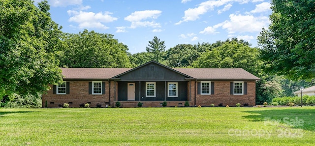 9410 Mountain Aire Cir, Charlotte, NC 28214 - single story home featuring crawl space, brick siding, a front yard, and a porch