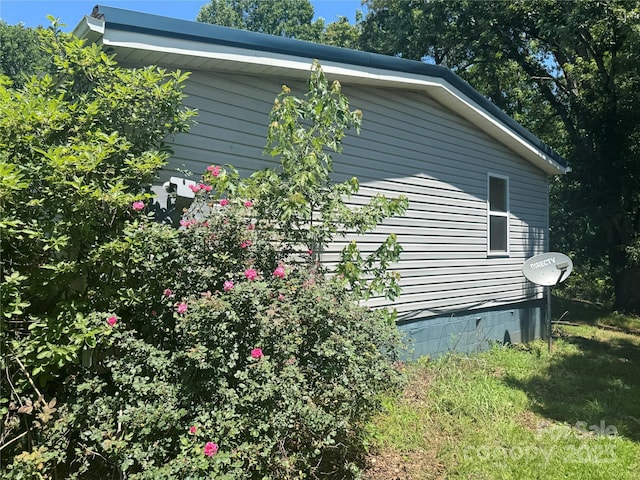 107 Round Pond Rd, Rutherfordton, NC 28139 - view of home's exterior featuring crawl space
