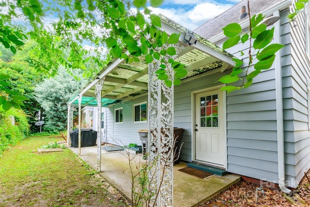 904 Venus St, Kannapolis, NC 28083 - doorway to property with a patio area