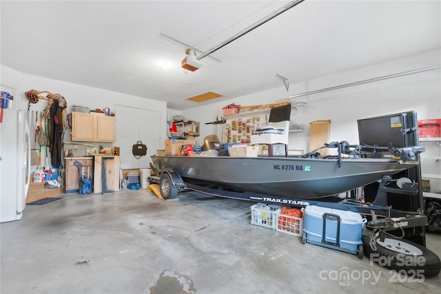 4313 Wynborough Ln, Charlotte, NC 28269 - garage with a garage door opener