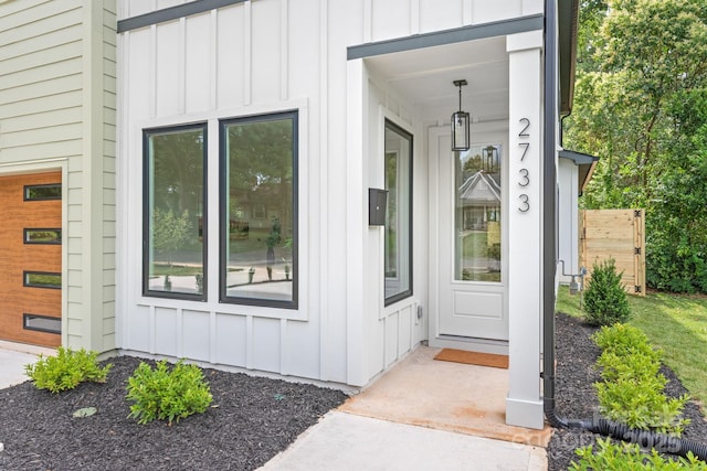2733 Cowles Rd, Charlotte, NC 28208 - entrance to property featuring board and batten siding