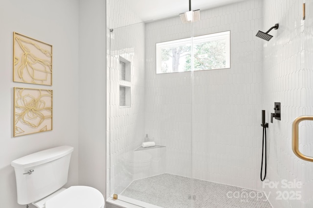 2733 Cowles Rd, Charlotte, NC 28208 - bathroom with toilet and a tile shower