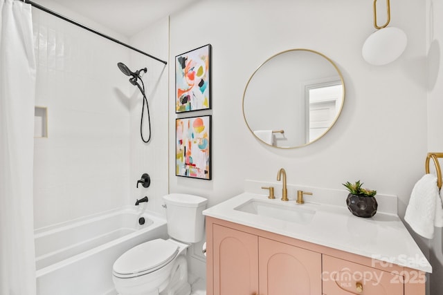 2733 Cowles Rd, Charlotte, NC 28208 - full bath with vanity and shower / bath combination with curtain