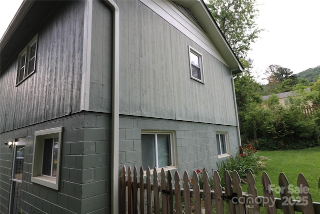 9 Oakland St, Weaverville, NC 28787 - view of home's exterior
