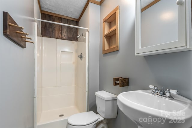 65 Woodfern Dr, Maggie Valley, NC 28751 - full bath with a stall shower and a textured ceiling
