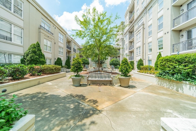 1315 E Blvd Unit 327, Charlotte, NC 28203 - surrounding community