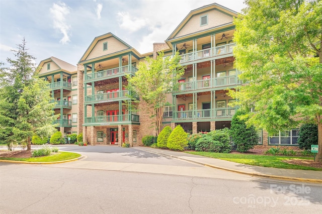 9 Kenilworth Knls Unit 211, Asheville, NC 28805 - photo 2