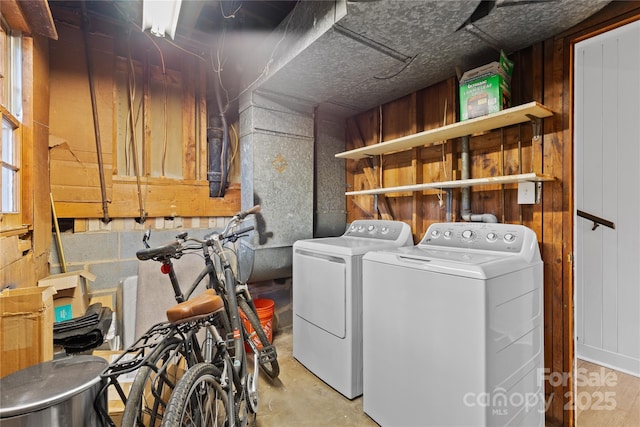 1024 Regency Dr, Charlotte, NC 28211 - laundry area featuring washing machine and clothes dryer