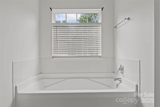 516 Cool Creek Dr, Rock Hill, SC 29732 - full bathroom with a garden tub