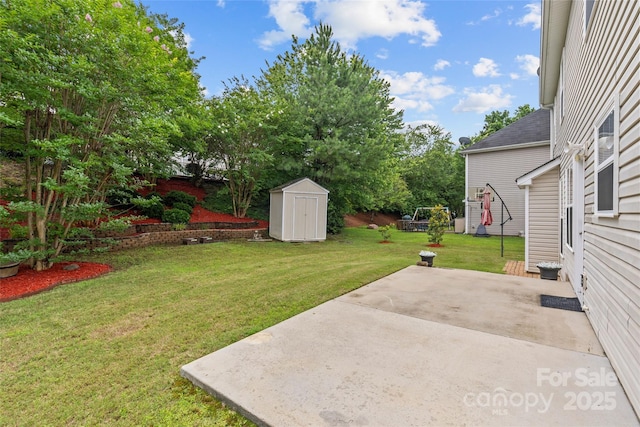 516 Cool Creek Dr, Rock Hill, SC 29732 - view of green lawn featuring a patio area and a storage shed