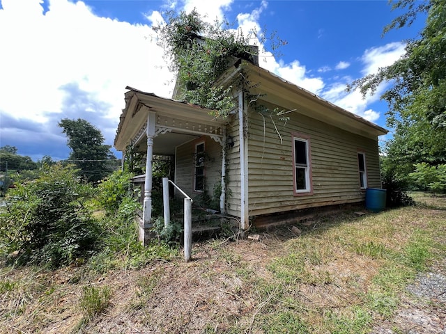 6268 Hudlow Rd, Union Mills, NC 28167 - view of side of home