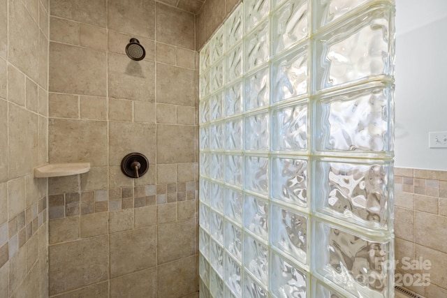 11329 Torino Rd, Matthews, NC 28105 - full bath featuring tiled shower