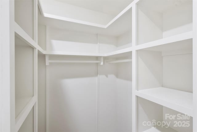 811 Ashmeade Rd, Charlotte, NC 28211 - view of pantry