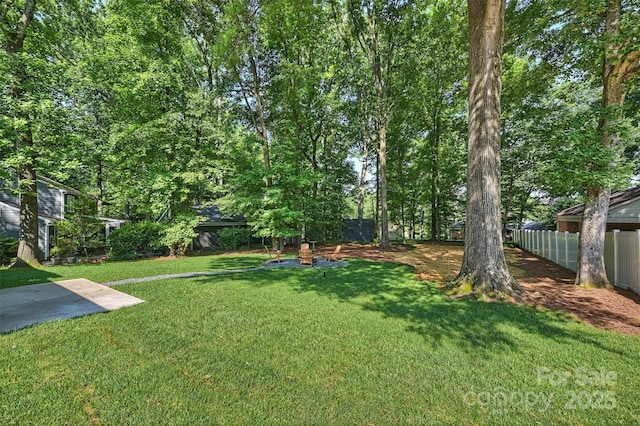 811 Ashmeade Rd, Charlotte, NC 28211 - view of yard featuring a patio
