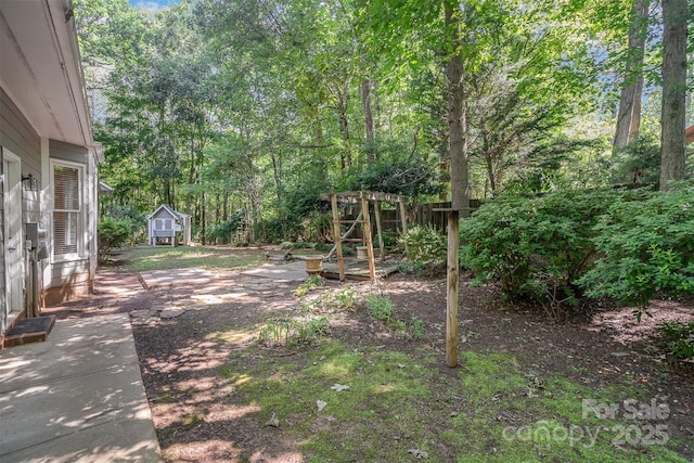 140 Rustic Way Ln, Mooresville, NC 28117 - view of yard featuring an outbuilding