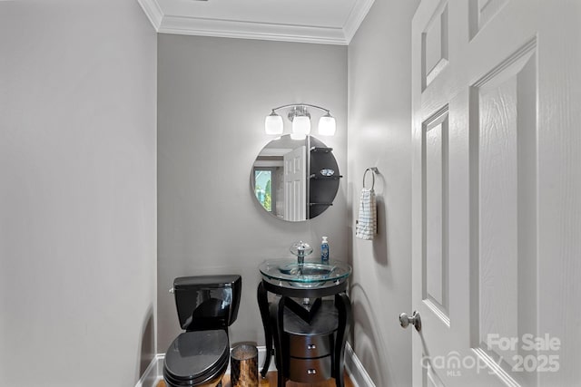 15724 Eagleview Dr, Charlotte, NC 28278 - half bath with crown molding and wood finished floors