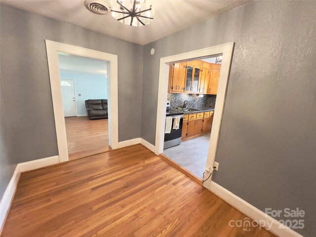 316 Sharon Ave, Lenoir, NC 28645 - photo 9