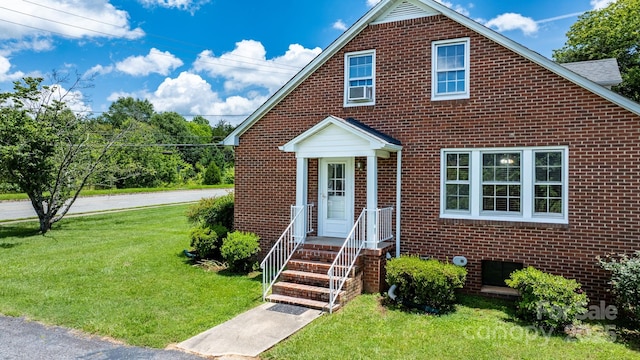 1520 21st Ave NE, Hickory, NC 28601 - view of front of property with brick siding and a front lawn