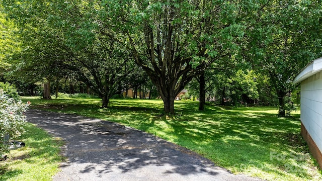 1520 21st Ave NE, Hickory, NC 28601 - view of property's community with a yard