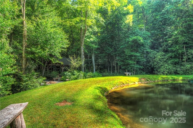 000 Rainbow Trout Dr, Spruce Pine, NC 28777