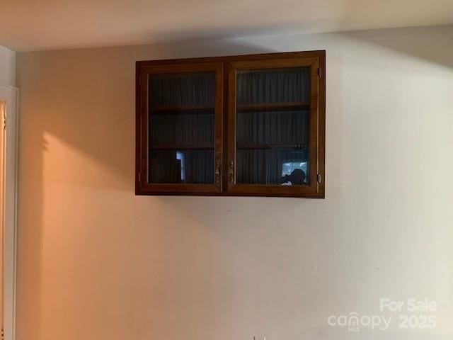 209 8th Ave NW, Hickory, NC 28601 - detailed view