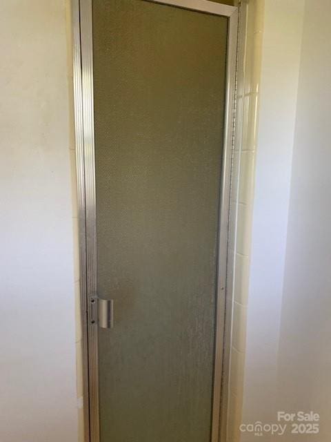 209 8th Ave NW, Hickory, NC 28601 - bathroom view of a shower stall