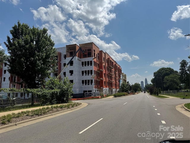 208 W 28th St, Charlotte, NC 28206