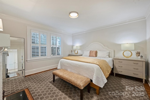 726 E Kingston Ave, Charlotte, NC 28203 - bedroom with ornamental molding and dark wood-style flooring