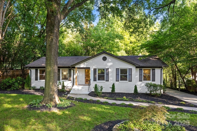 3519 Campbell Dr, Charlotte, NC 28205 - ranch-style home with stucco siding