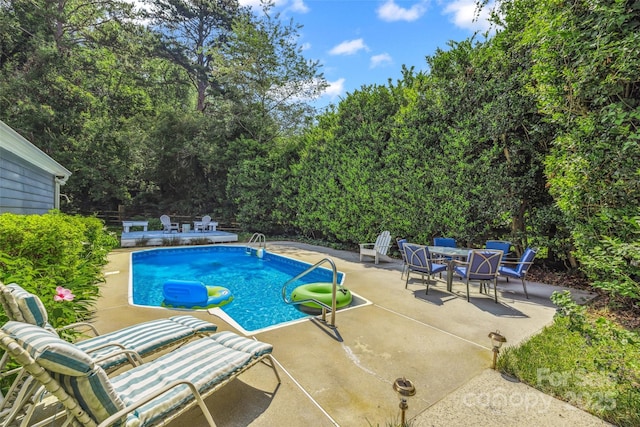 4911 Rivergreen Ln, Charlotte, NC 28227 - photo 3