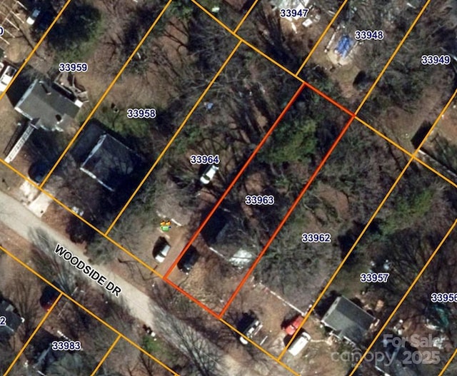 1317 Woodside Dr, Greensboro, NC 27204