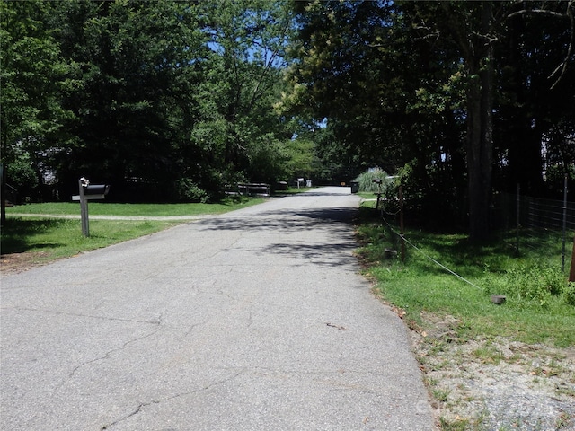 1317 Woodside Dr, Greensboro, NC 27204