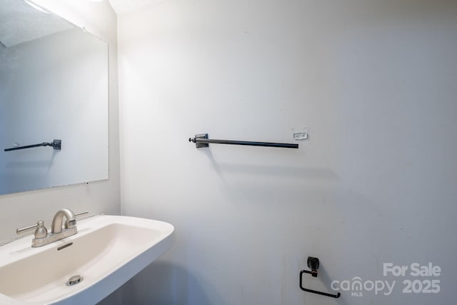 203 Hickory Wood Dr, Kannapolis, NC 28083 - bathroom featuring a sink