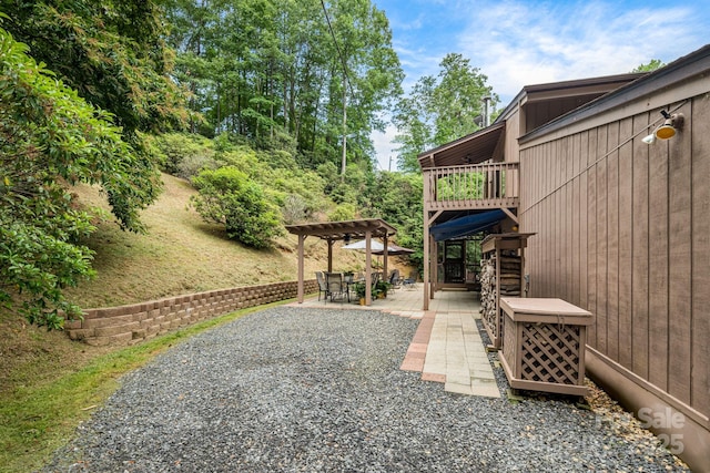 79 Creekside Ln, Spruce Pine, NC 28777 - view of yard featuring a pergola and a patio area