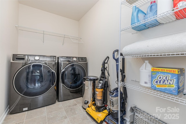 1514 Starmount Cove Ln, Charlotte, NC 28210 - laundry room with washing machine and clothes dryer and tile patterned floors