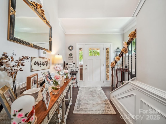 9428 Carneros Creek Rd, Charlotte, NC 28214 - entrance foyer with crown molding and wood finished floors