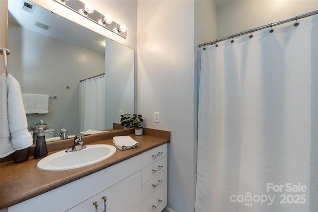 432 W Worthington Ave, Charlotte, NC 28203 - bathroom with vanity