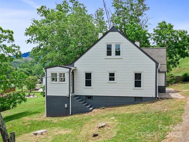 418 N Mitchell Ave, Bakersville, NC 28705 - photo 35