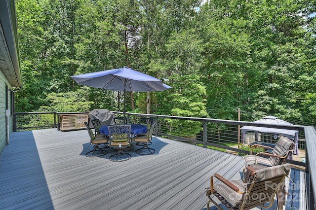 6411 Glenn Teague Rd, Charlotte, NC 28216 - wooden terrace featuring outdoor dining space and grilling area