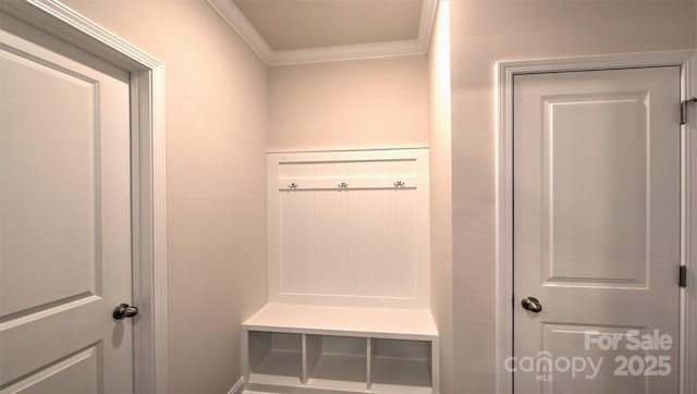 122 Sugg Trl, Weaverville, NC 28787 - mudroom featuring crown molding